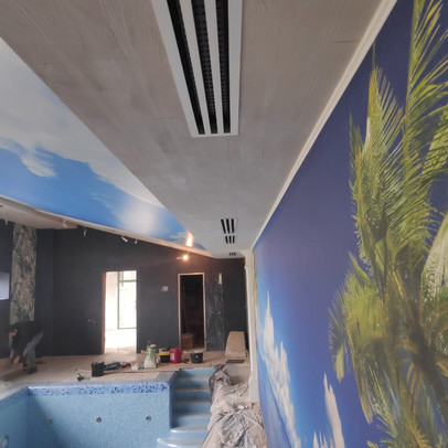 Монтаж приточно-вытяжной установки Breezart с рекуперацией тепла в бассейне